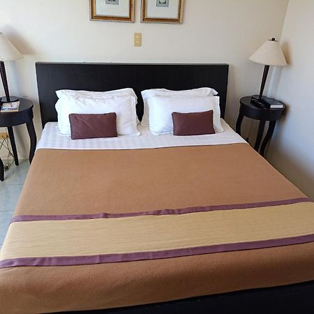 Hotel Tavern סוריגאו מראה חיצוני תמונה
