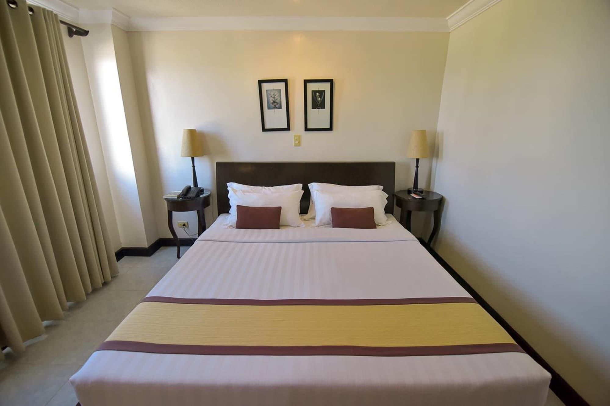 Hotel Tavern סוריגאו מראה חיצוני תמונה