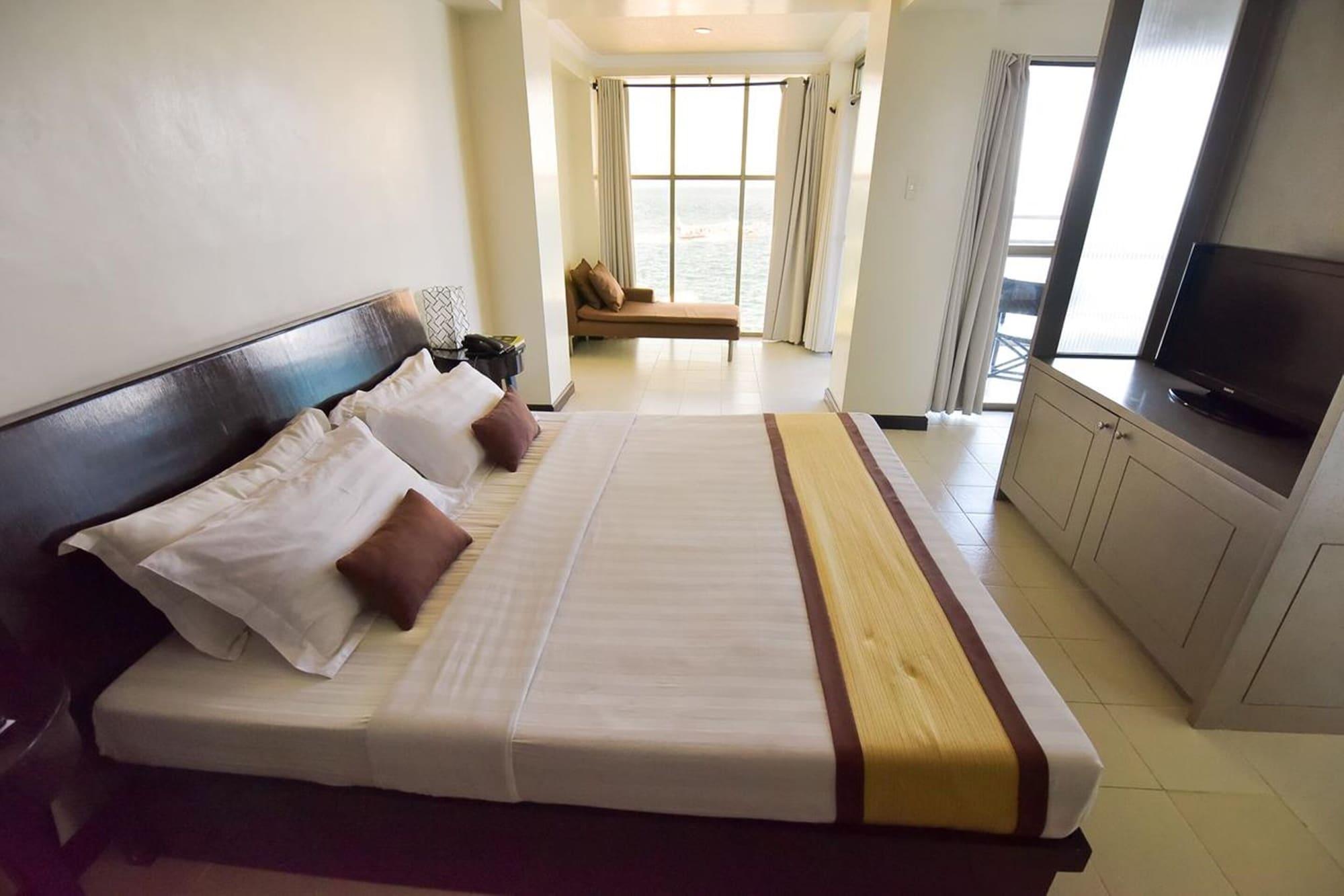 Hotel Tavern סוריגאו מראה חיצוני תמונה
