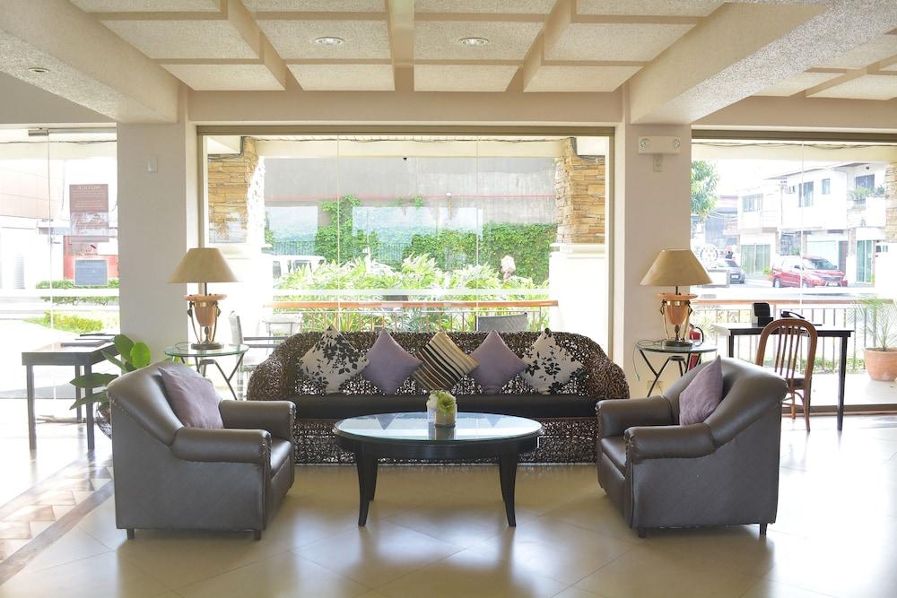Hotel Tavern סוריגאו מראה חיצוני תמונה