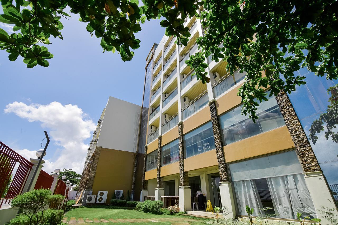Hotel Tavern סוריגאו מראה חיצוני תמונה