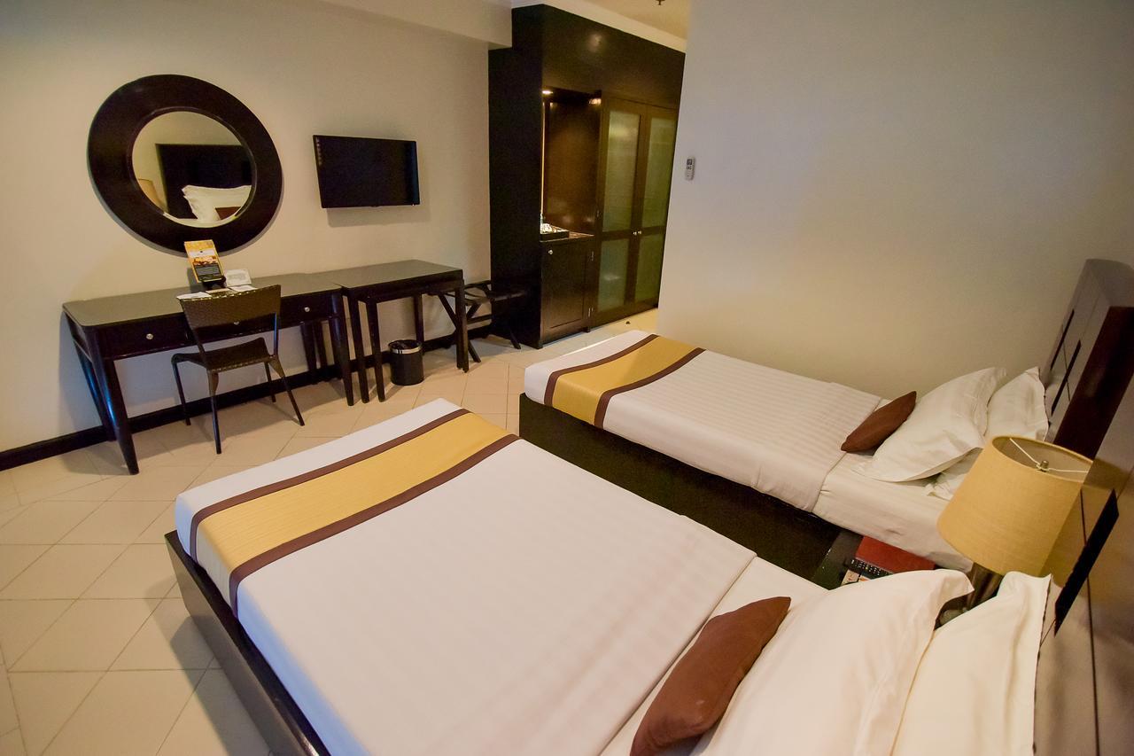 Hotel Tavern סוריגאו מראה חיצוני תמונה